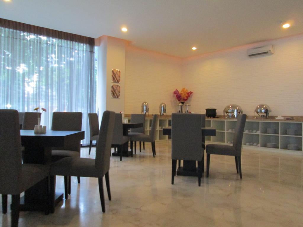 N3 Hotel จาการ์ตา ภายนอก รูปภาพ